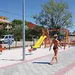 2 Bedroom In דירה *
