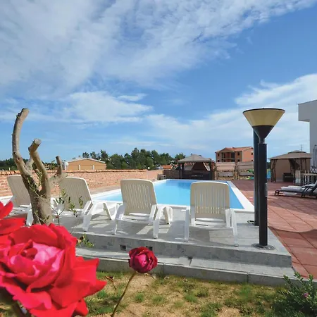 2 Bedroom In Апартаменты *