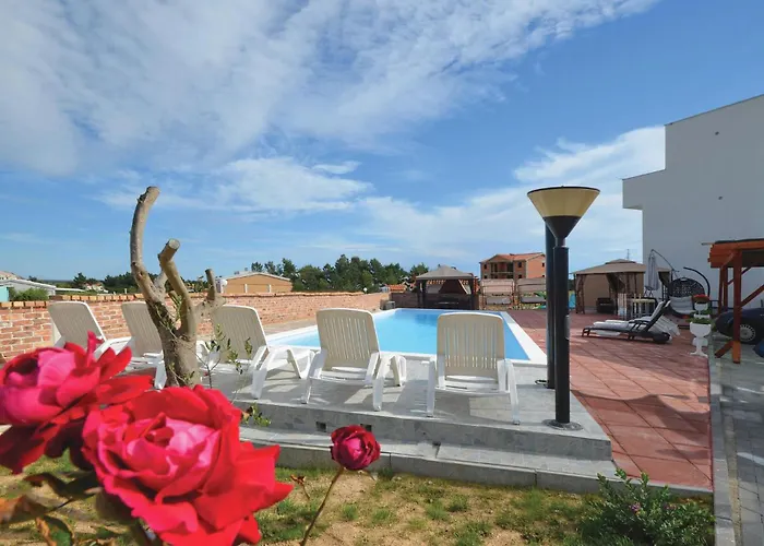 2 Bedroom In Апартаменты *