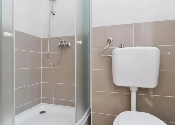 Apartment 2 Bedroom In Nin