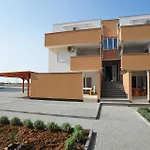 2 Bedroom In *