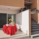 2 Bedroom In * Nin